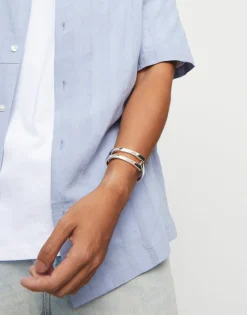 Bangle bracelet