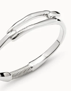 Bangle bracelet with buckle