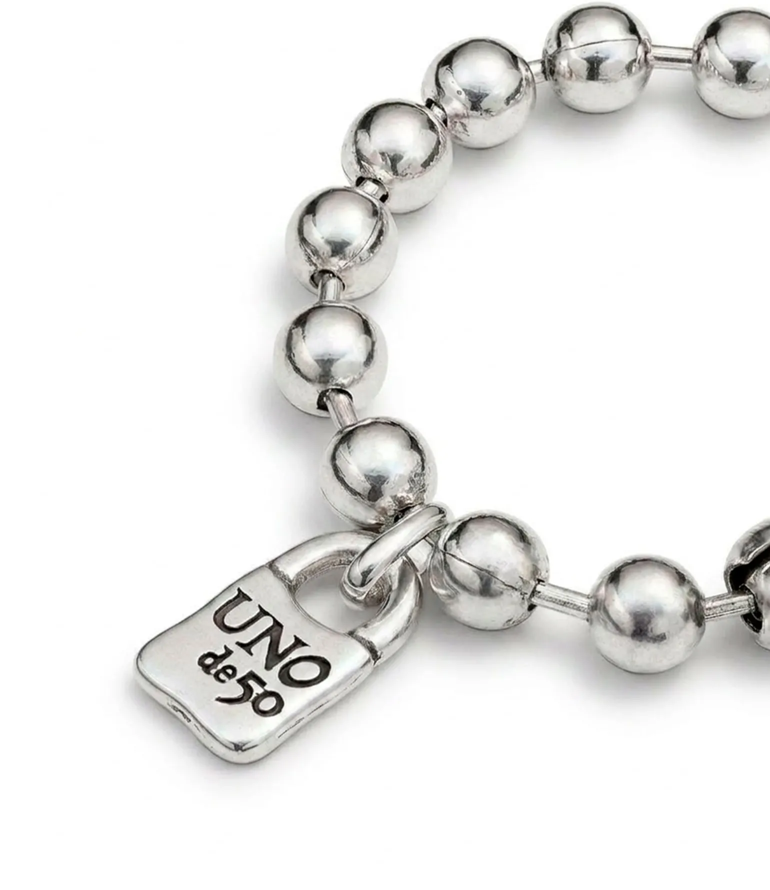 Beaded bracelet with padlock