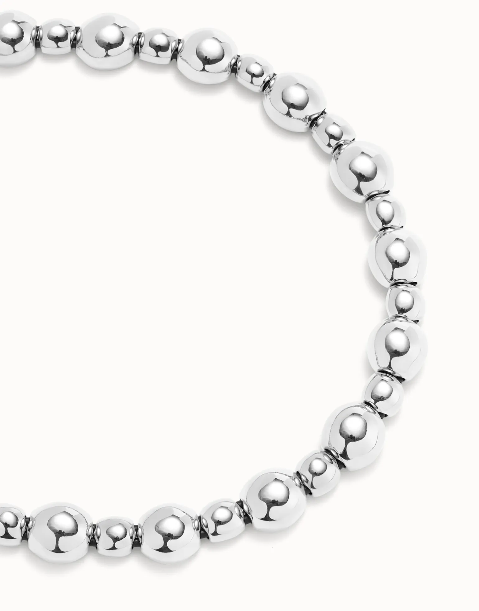 Beaded short necklace