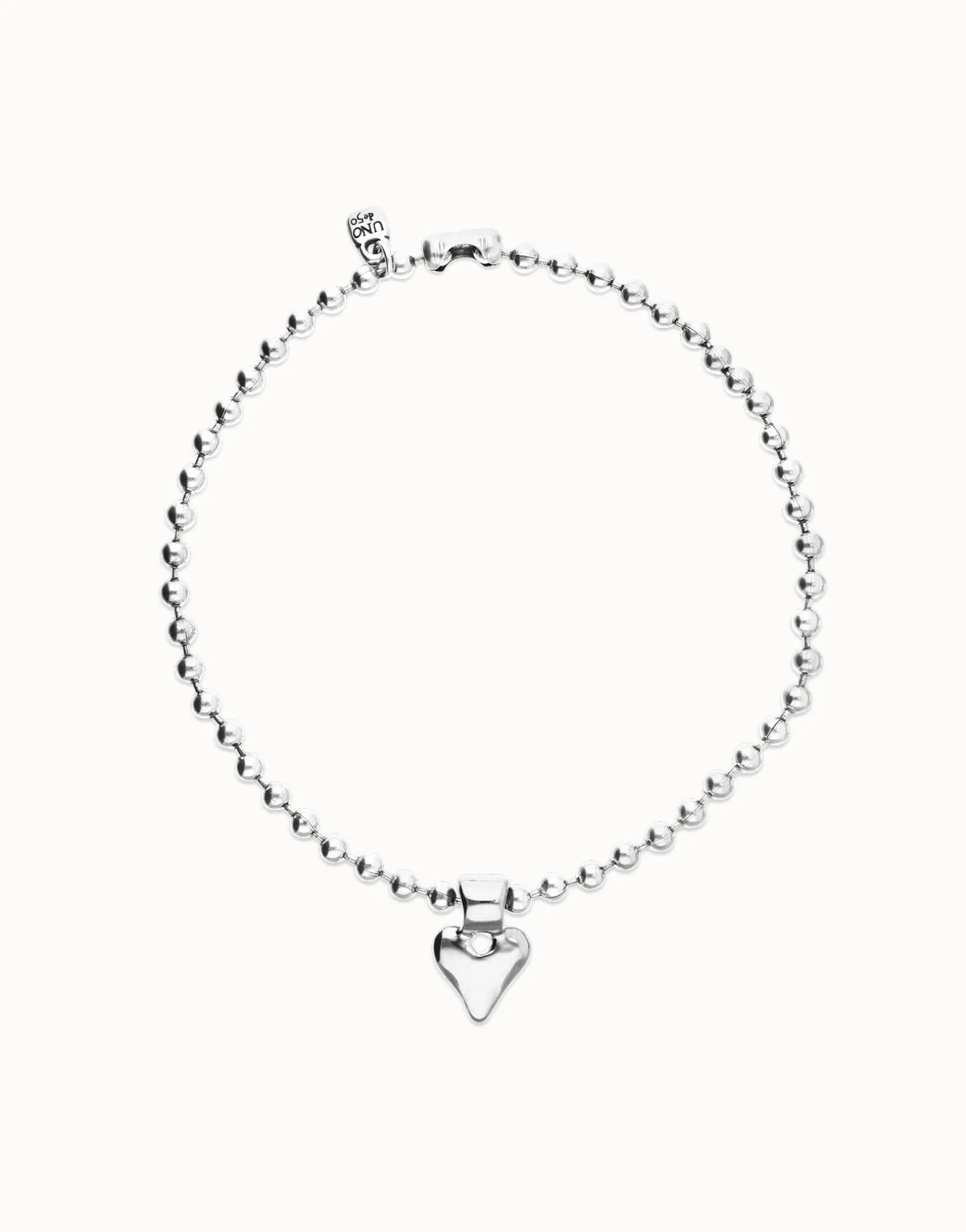 Bead necklace with heart detail