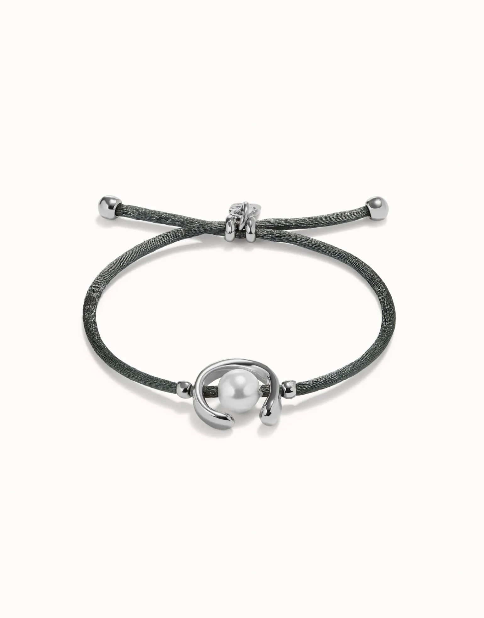 Black cord bracelet with a pearl