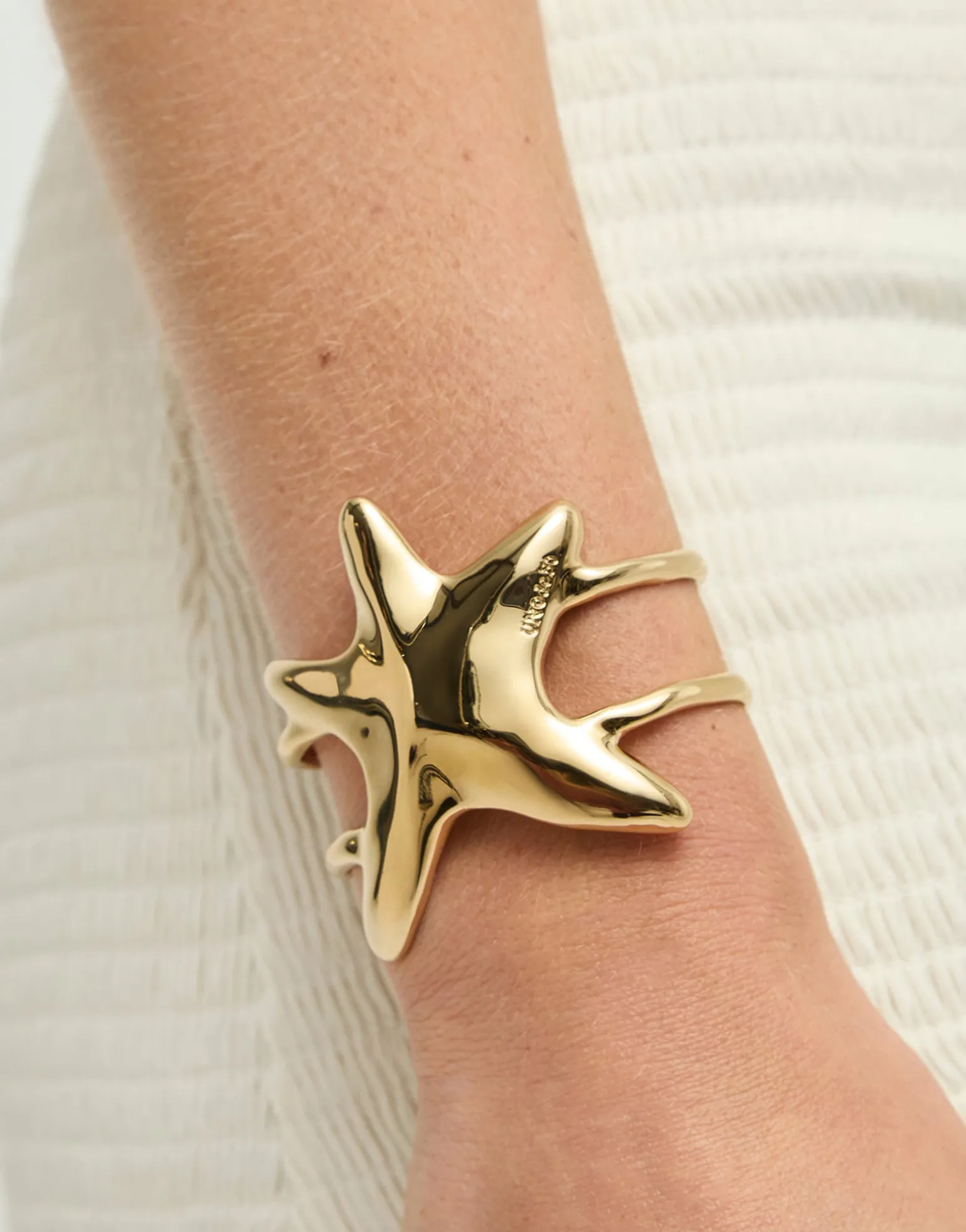 Doble bangle bracelet with starfish