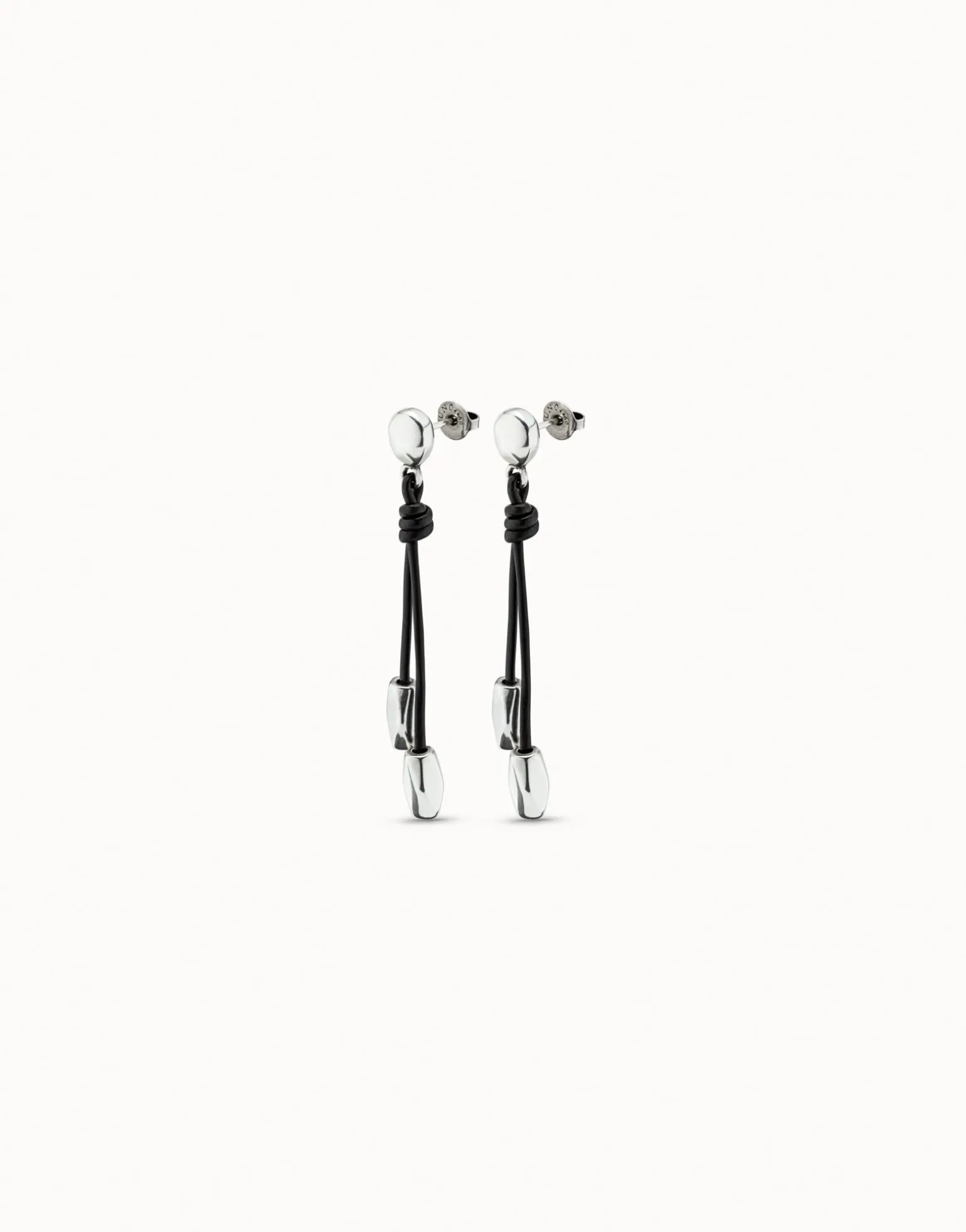 Drop leather earrings