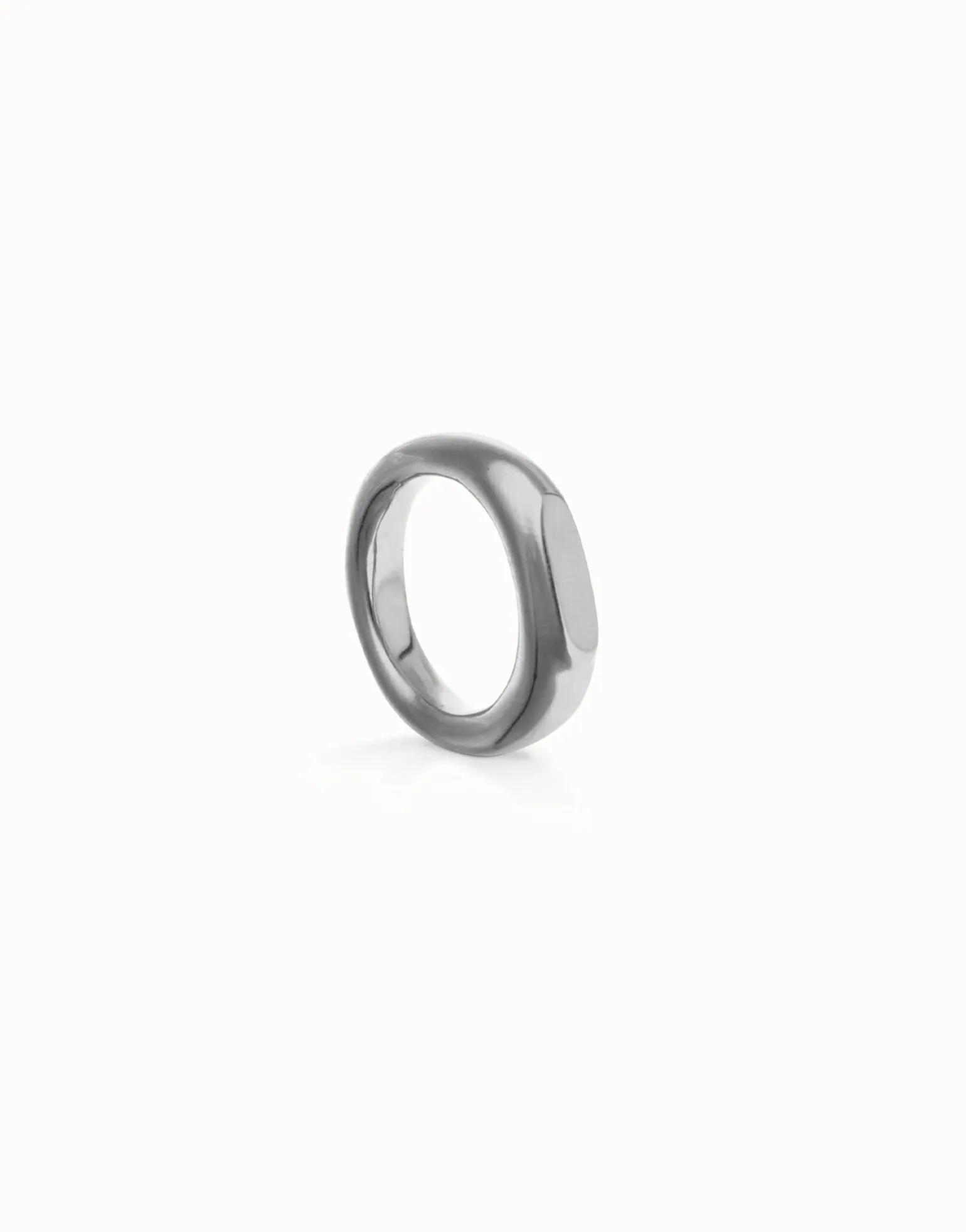 Geometric Ring