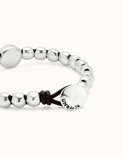 Leather bracelet with a large bead