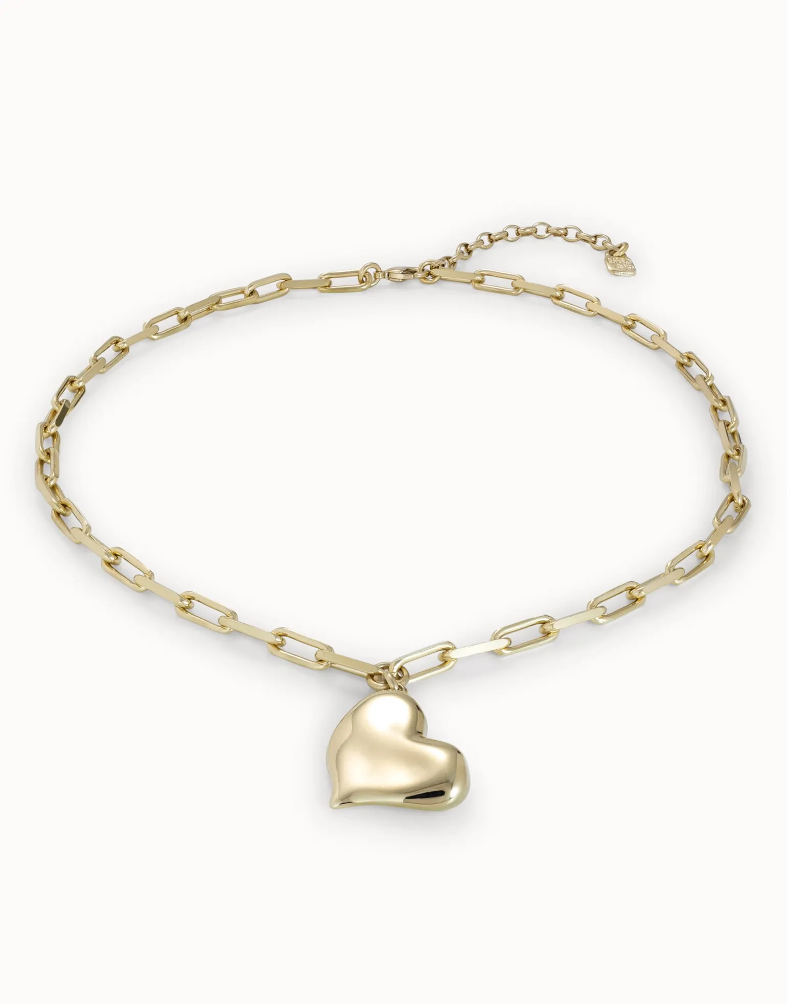 Link chain necklace with heart