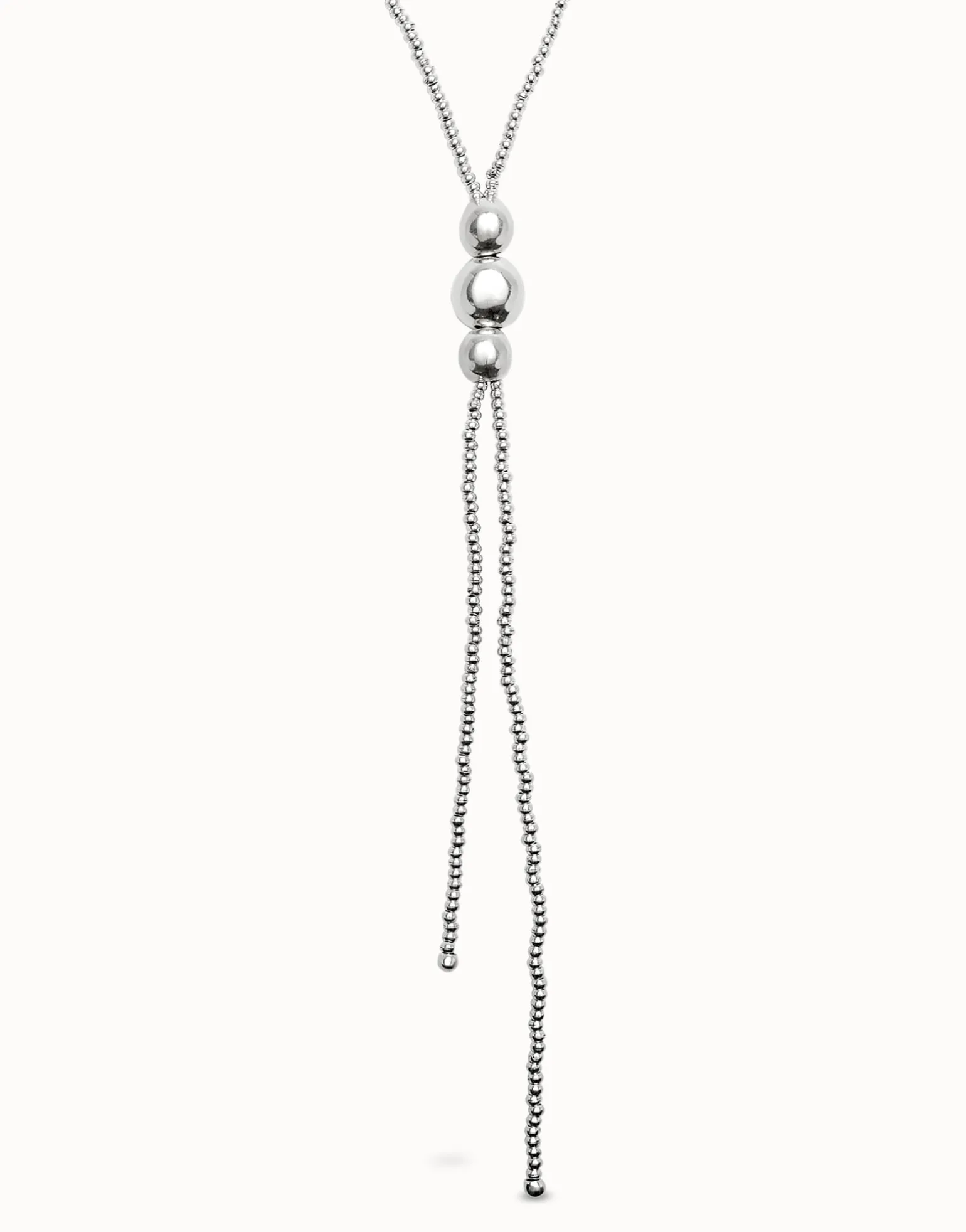 Long bead necklaces with three large central beads