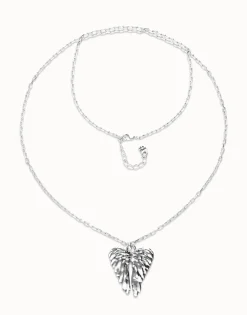 Long necklace with wing detail