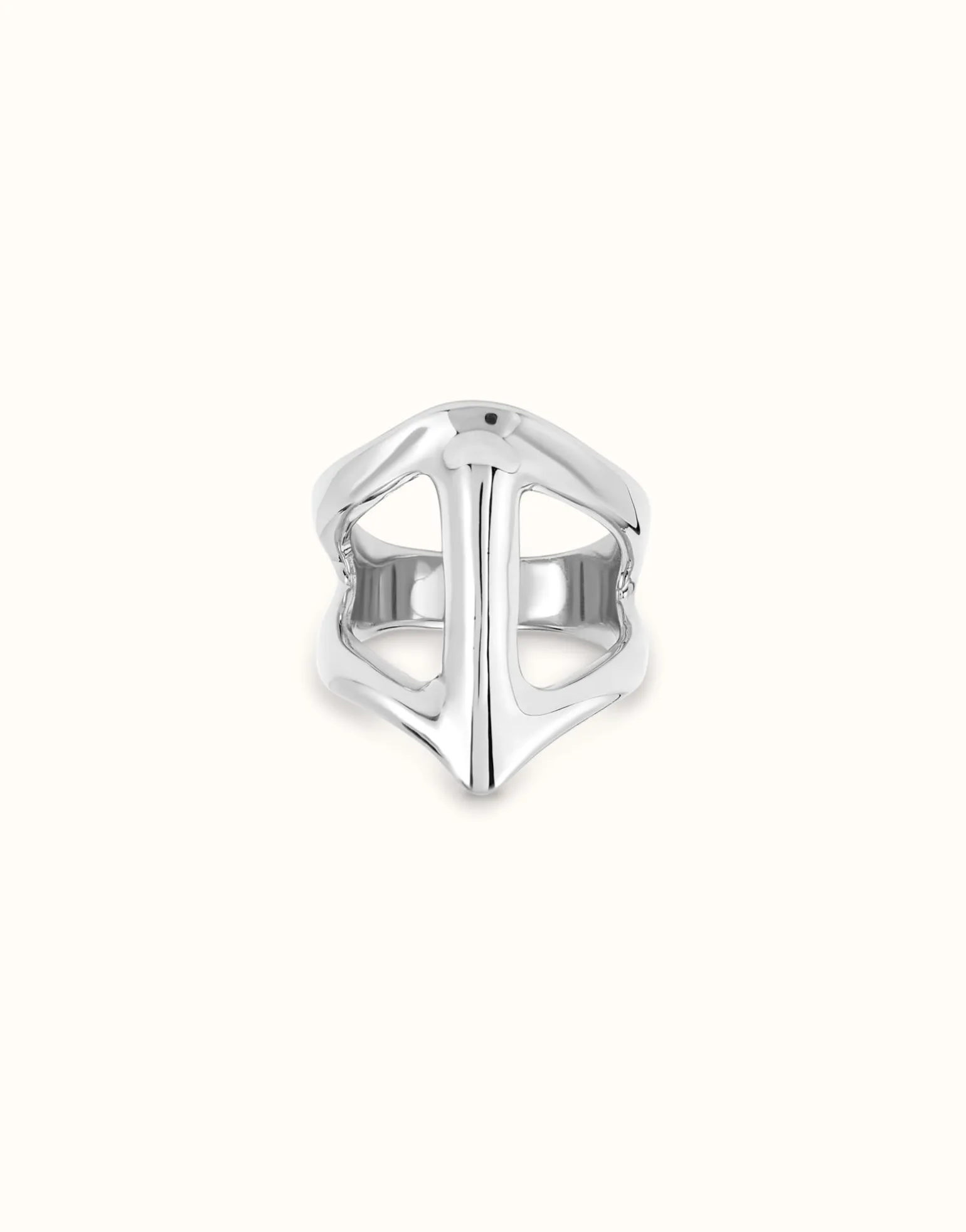 Manta ray-shaped ring