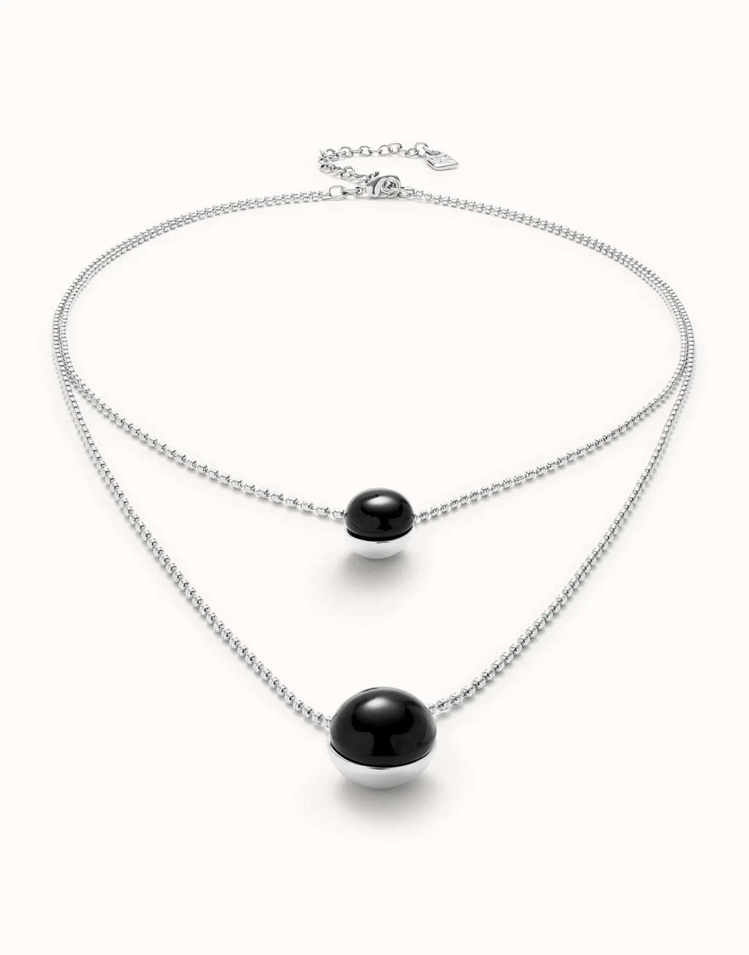Multi-layer pendant link necklace with black murano glass