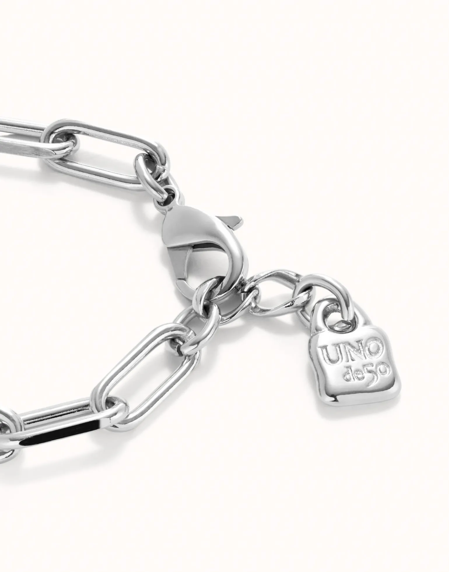 Paper clip link bracelet with padlock