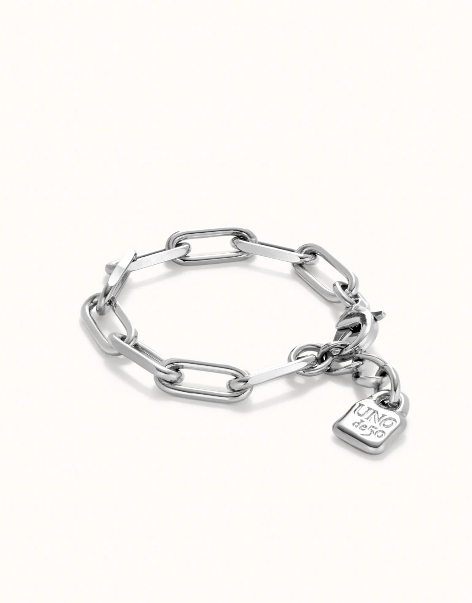 Paper clip link bracelet with padlock