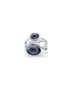 Ring with crystals with different sizes