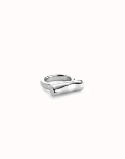Ring with horizontal tube