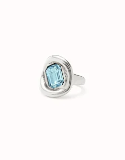 Ring with sky-blue crystal