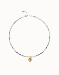 Short chain necklace with small heart detail