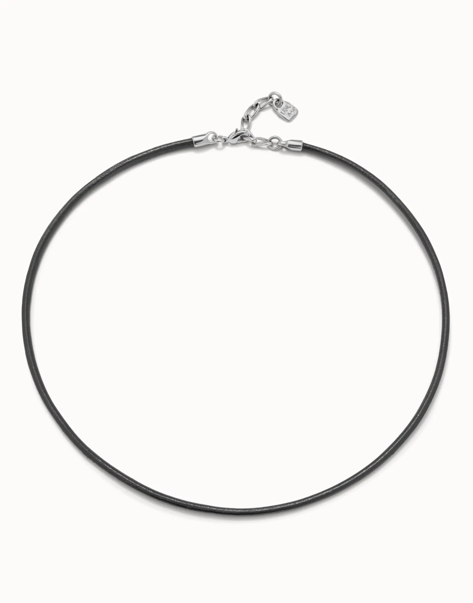 Short leather charm necklace