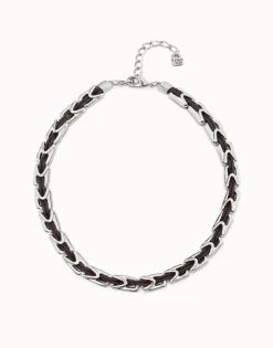 Short leather necklace with links