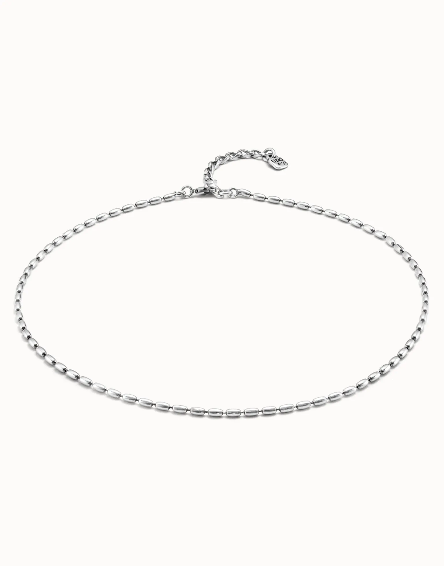 Short oval link chain necklace