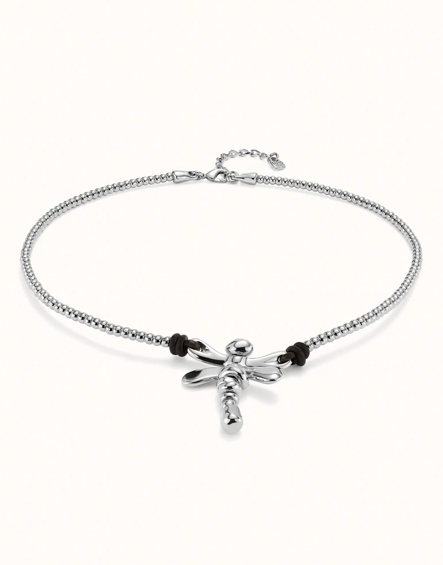 Short pendant necklace with dragonfly