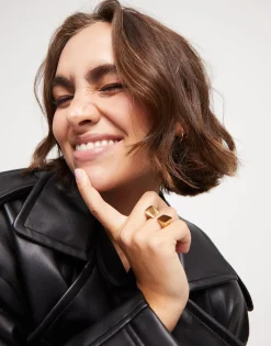 Square shape open ring
