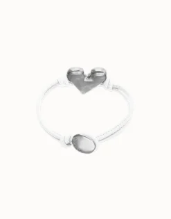 White leather bracelet with heart detail
